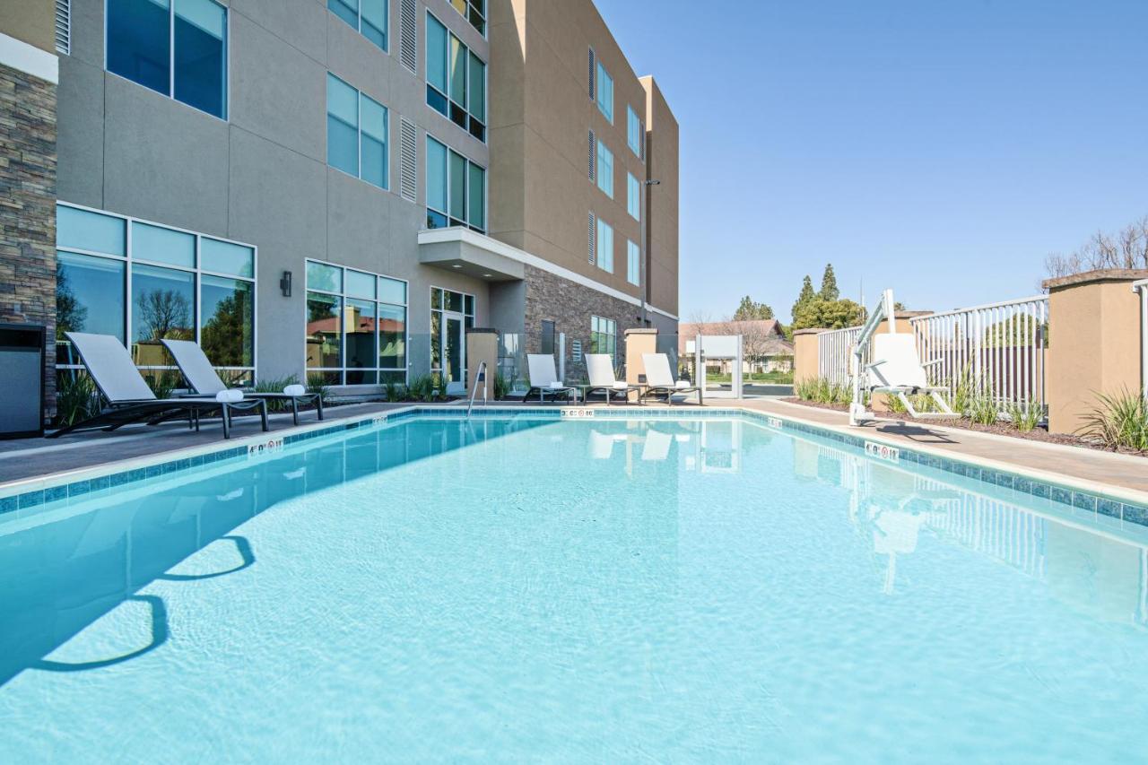 Hyatt Place Bakersfield Exteriör bild
